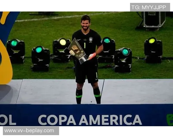 奥布拉克谈金手套成就强调团队合作是成功的关键