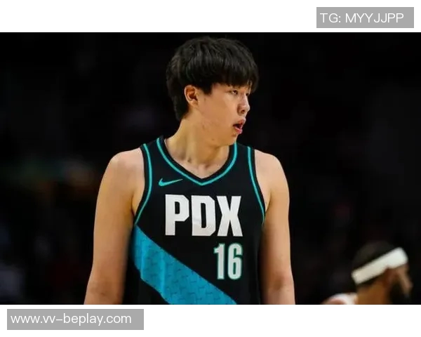 杨瀚森防守位置感显著提升媒体人称赞其持续进步表现