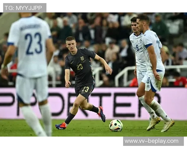 热刺年轻前锋斯卡列特今日参加英格兰队训练展现潜力